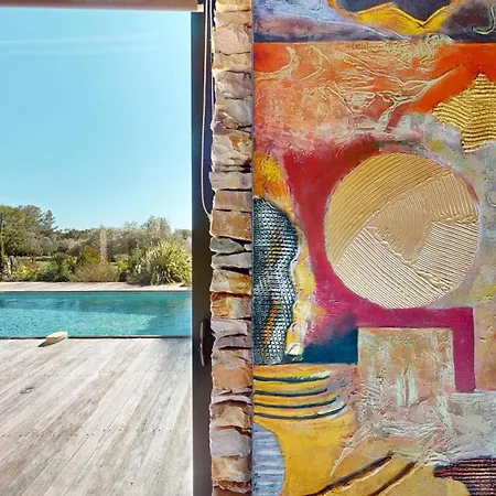Mas Des Capitelles Nimes, Avec Piscine Villa